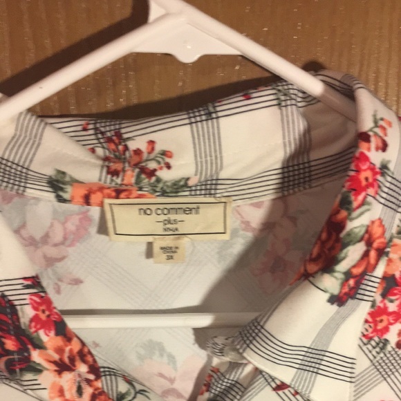 Button down dress/top - Picture 3 of 4